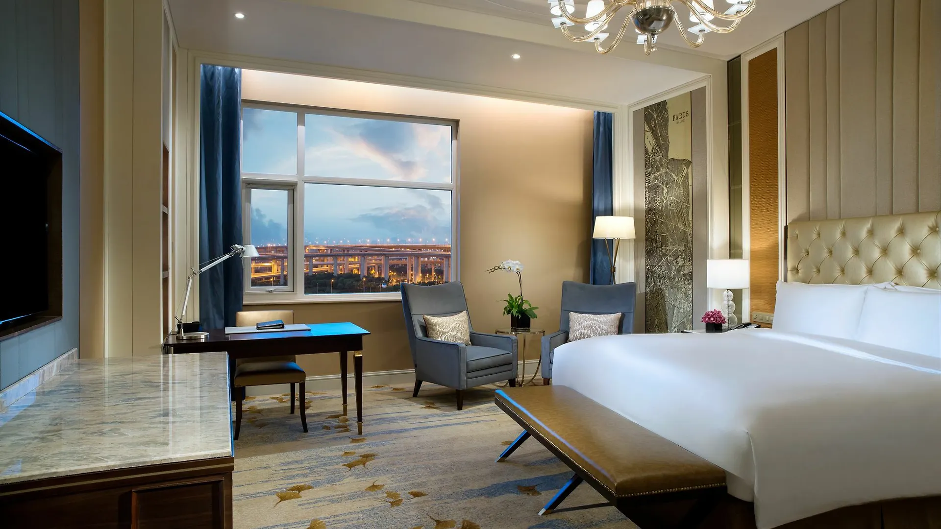 Sofitel Shanghai Hongqiao 5*,