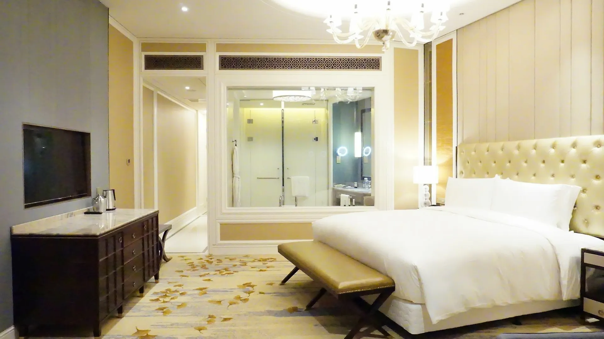 Sofitel Shanghai Hongqiao Hotel